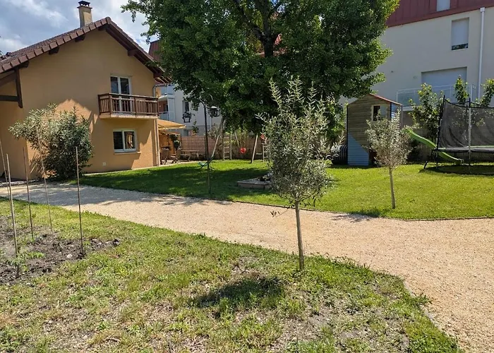 Du Grand Port * Aix-les-Bains